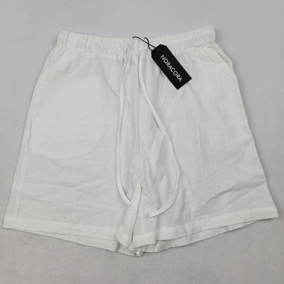 NWT high-waisted drawstring white cotton shorts with pockets - Picture 2 of 5